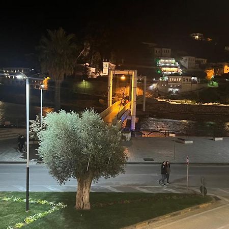 Fole Ξενοδοχείο Μπεράτ Εξωτερικό φωτογραφία