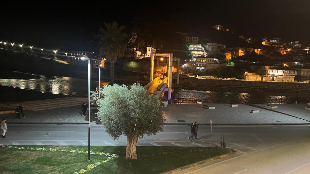 Fole Ξενοδοχείο Μπεράτ Εξωτερικό φωτογραφία